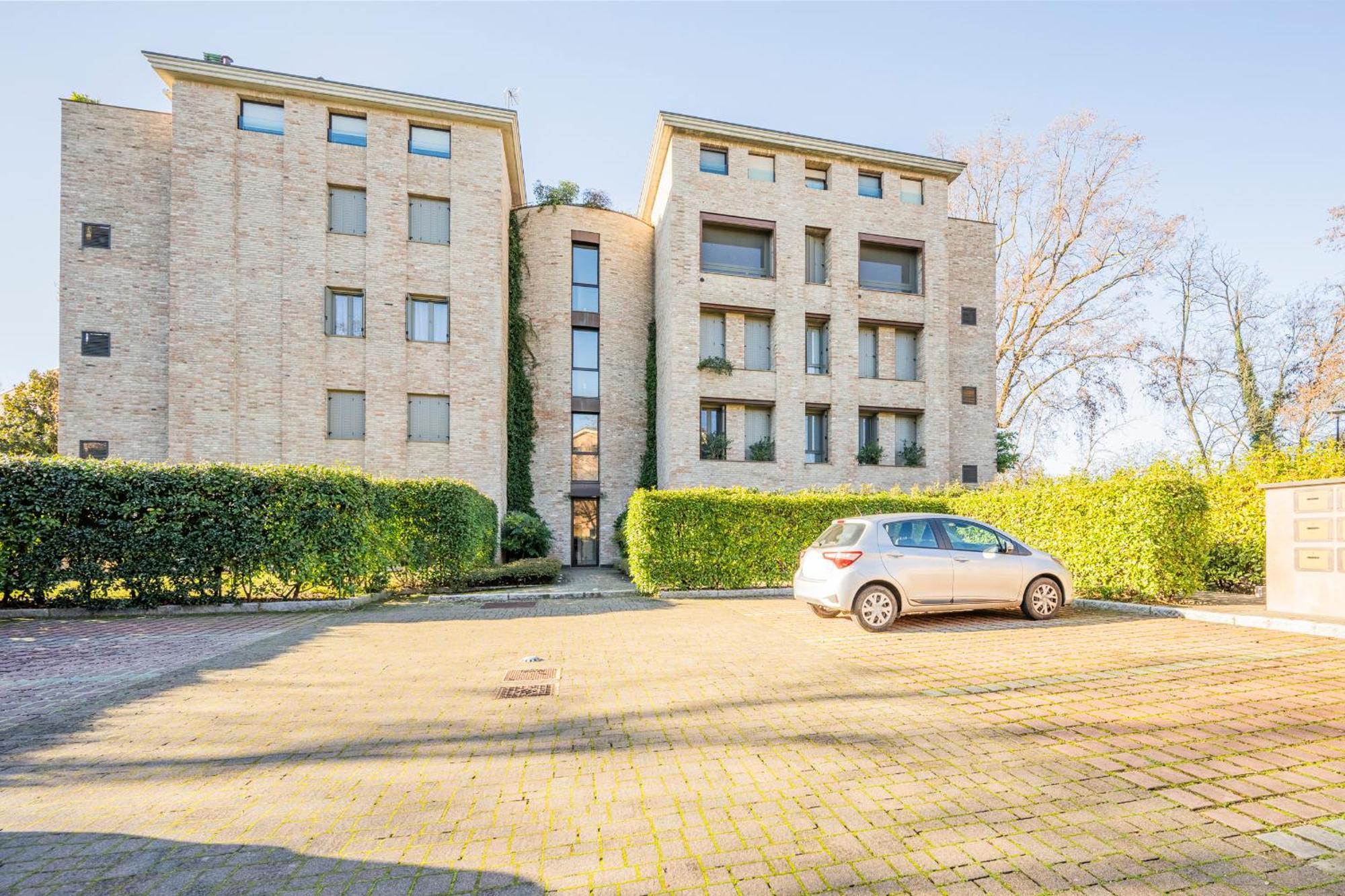 Balbi8 Apartment ปาร์มา ภายนอก รูปภาพ